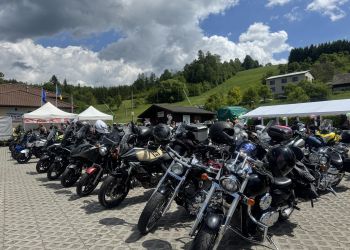 Powiększ zdjęcie: Sezon motocyklowy 2025 w Dębowcu i Bukovcu! 36 