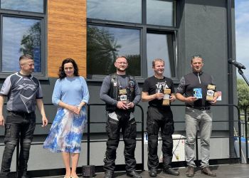 Powiększ zdjęcie: Sezon motocyklowy 2025 w Dębowcu i Bukovcu! 92 