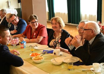 Powiększ zdjęcie: Jubileusz długoletniego pożycia małżeńskiego17 