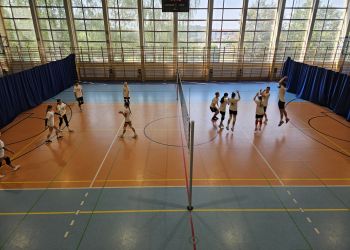 Powiększ zdjęcie: zajęcia sportowe 2