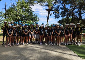 Powiększ zdjęcie: zajęcia sportowe - park linowy