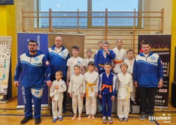 Powiększ zdjęcie: Stowarzyszenie Sportowe "Dąb" Dębowiec - Sekcja Judo